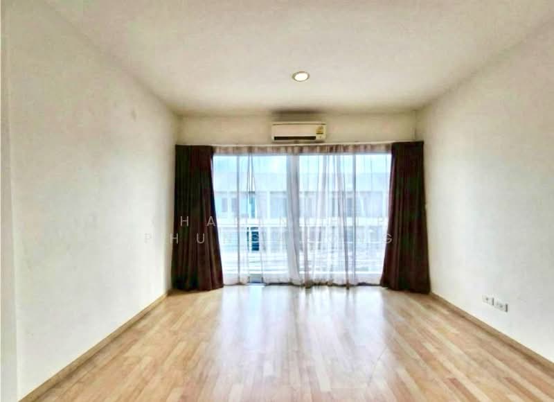 Noble Cube Pattanakarn, Bangkok, Phatthanakan Road, Suan Luang, Suan Luang, Bangkok, 3 Bedrooms, 200 sqm, Townhouse For Rent, by Charinthip Phungalong, 500244216 - DDproperty.com