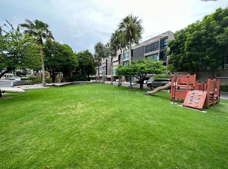 Noble Cube Pattanakarn, Bangkok, Phatthanakan Road, Suan Luang, Suan Luang, Bangkok, 3 Bedrooms, 200 sqm, Townhouse For Rent, by Charinthip Phungalong, 500244216 - DDproperty.com