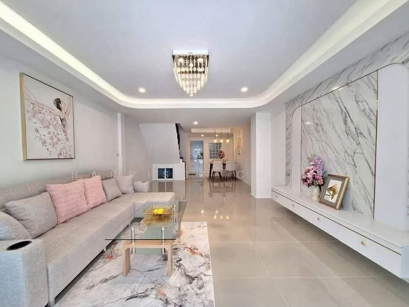 ทาวน์เฮ้าส์ 2-ห้องนอน, ชลบุรี, หนองปรือ, บางละมุง, ชลบุรี, 120 ตร.ม., ทาวน์เฮ้าส์ ขาย, โดย Harrison Chong, 500244224 - DDproperty.com