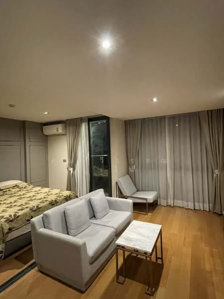 Altitude Samyan-Silom, Bangkok, 195 Si Phraya Road, Maha Phrutharam, Bang Rak, Bangkok, 1 Bedroom, 33 sqm, Condo For Rent, by คุณรวีวรรณ อู่เงิน, 500244240 - DDproperty.com