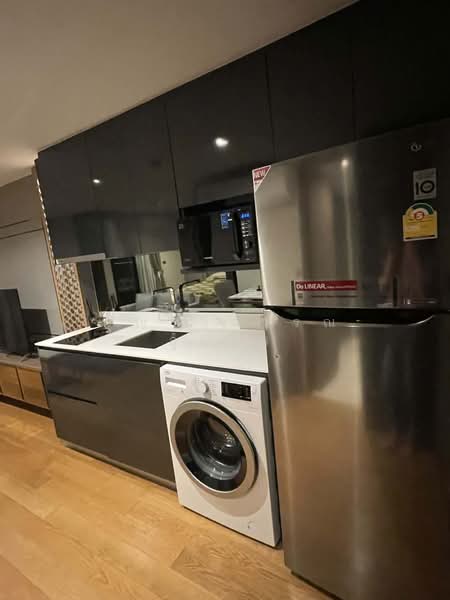 Altitude Samyan-Silom, Bangkok, 195 Si Phraya Road, Maha Phrutharam, Bang Rak, Bangkok, 1 Bedroom, 33 sqm, Condo For Rent, by คุณรวีวรรณ อู่เงิน, 500244240 - DDproperty.com