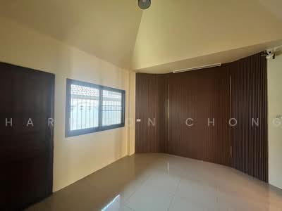 ขาย - บ้าน 4-ห้องนอน, ชลบุรี