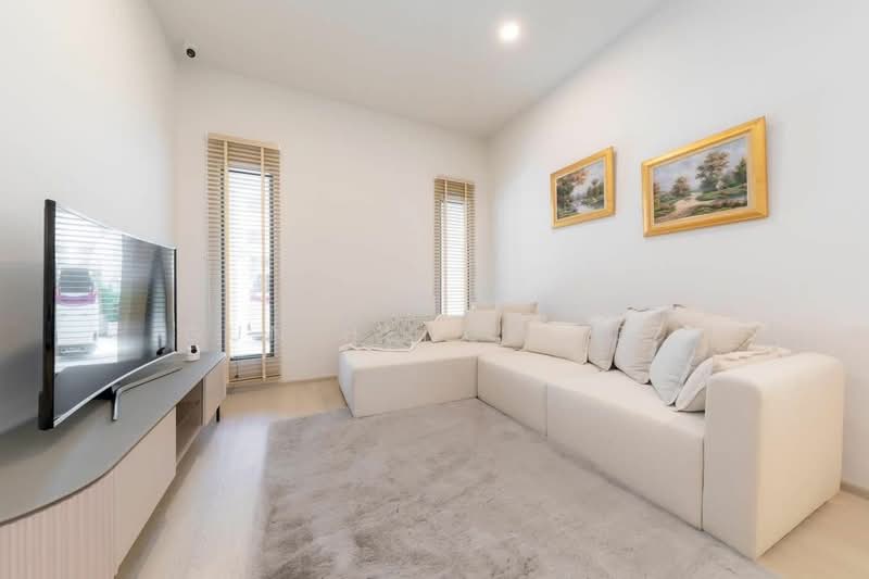 3-BR House, Bangkok, Bowon Niwet, Phra Nakhon, Bangkok, 3 Bedrooms, 450 sqm, Single Detached House For Sale, by Gun Henglite , 500244270 - DDproperty.com