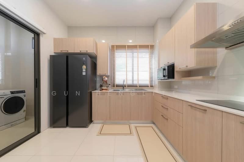 3-BR House, Bangkok, Bowon Niwet, Phra Nakhon, Bangkok, 3 Bedrooms, 450 sqm, Single Detached House For Sale, by Gun Henglite , 500244270 - DDproperty.com