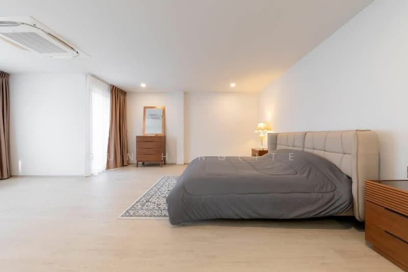 3-BR House, Bangkok, Bowon Niwet, Phra Nakhon, Bangkok, 3 Bedrooms, 450 sqm, Single Detached House For Sale, by Gun Henglite , 500244270 - DDproperty.com