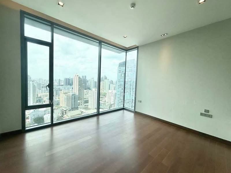 Q1 Sukhumvit, Bangkok, 1 Sukhumvit Road, Khlong Toei, Khlong Toei, Bangkok, 3 Bedrooms, 158 sqm, Condo For Sale, by Orapa Sumetheesirisakul, 500244279 - DDproperty.com