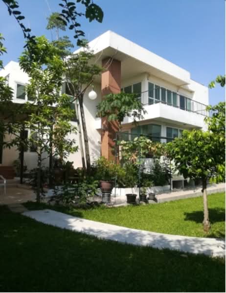 บ้านสวย บ้านสวน มีบ่อปลาธรรมชาติ 2 ไร่ กรุงเทพกรีฑา ซอย 37, กรุงเทพ, สะพานสูง, สะพานสูง, กรุงเทพ, 516 ตร.ม., บ้านเดี่ยว ขาย, โดย พรพิมล ., 500244324 - DDproperty.com