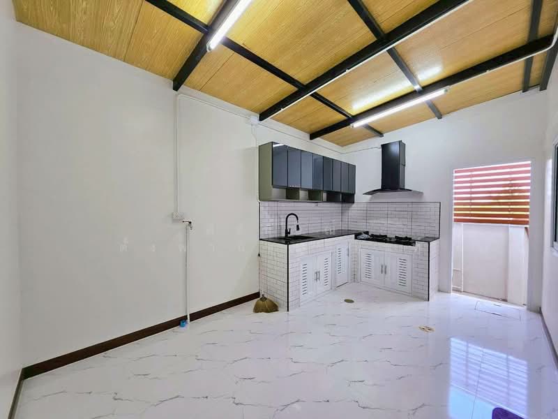 Lally Ville Pracha Uthit 72 : ลัลลี่วิลล์ ประชาอุทิศ 72, Bangkok, ประชาอุทิศ, Thung Khru, Thung Khru, Bangkok, 4 Bedrooms, 150 sqm, Townhouse For Sale, by พิจักษณ์ ตั้งพานิชยานนท์, 500244333 - DDproperty.com