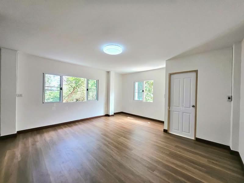 Lally Ville Pracha Uthit 72 : ลัลลี่วิลล์ ประชาอุทิศ 72, Bangkok, ประชาอุทิศ, Thung Khru, Thung Khru, Bangkok, 4 Bedrooms, 150 sqm, Townhouse For Sale, by พิจักษณ์ ตั้งพานิชยานนท์, 500244333 - DDproperty.com