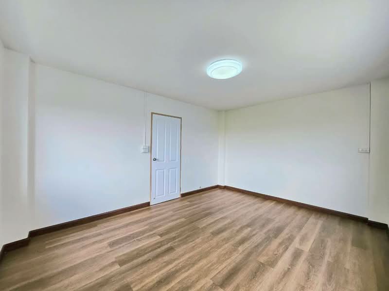 Lally Ville Pracha Uthit 72 : ลัลลี่วิลล์ ประชาอุทิศ 72, Bangkok, ประชาอุทิศ, Thung Khru, Thung Khru, Bangkok, 4 Bedrooms, 150 sqm, Townhouse For Sale, by พิจักษณ์ ตั้งพานิชยานนท์, 500244333 - DDproperty.com