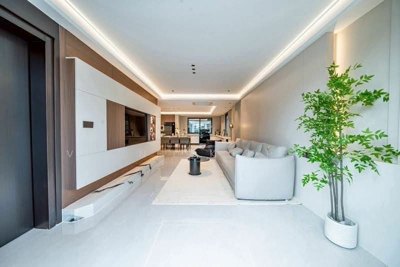 undefined, Chon Buri (Pattaya), Nong Pru, Bang Lamung (Pattaya), Chon Buri (Pattaya), 6 Bedrooms, 230 sqm, Single Detached House For Sale, by Valen Lokunpai , 500244382 - DDproperty.com