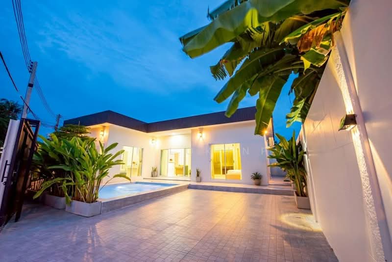 undefined, Chon Buri (Pattaya), Nong Pru, Bang Lamung (Pattaya), Chon Buri (Pattaya), 3 Bedrooms, 220 sqm, Single Detached House For Sale, by Valen Lokunpai , 500244396 - DDproperty.com