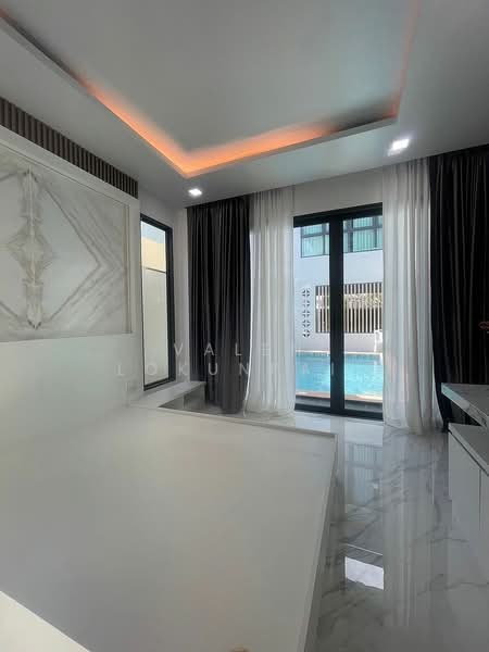 3-BR Villa, Chon Buri (Pattaya), Nong Pru, Bang Lamung (Pattaya), Chon Buri (Pattaya), 3 Bedrooms, 230 sqm, Villa For Sale, by Valen Lokunpai , 500244406 - DDproperty.com