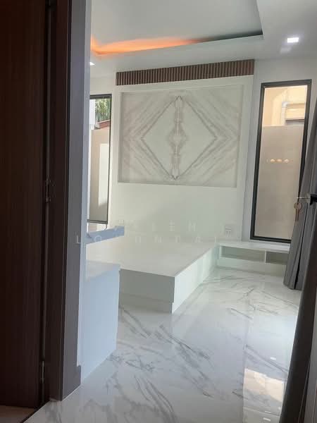 3-BR Villa, Chon Buri (Pattaya), Nong Pru, Bang Lamung (Pattaya), Chon Buri (Pattaya), 3 Bedrooms, 230 sqm, Villa For Sale, by Valen Lokunpai , 500244406 - DDproperty.com