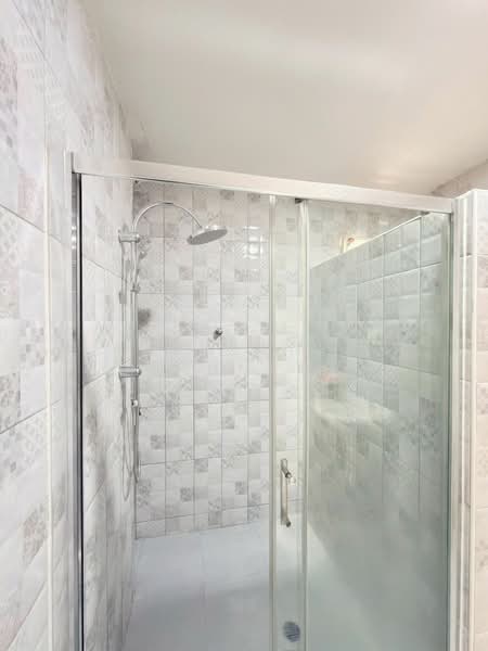 2-BR Townhouse, Chon Buri (Pattaya), Nong Pru, Bang Lamung (Pattaya), Chon Buri (Pattaya), 2 Bedrooms, 90 sqm, Townhouse For Sale, by Valen Lokunpai , 500244425 - DDproperty.com