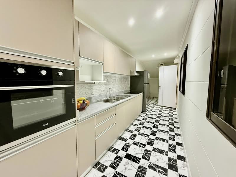 undefined, Chon Buri (Pattaya), Nong Pru, Bang Lamung (Pattaya), Chon Buri (Pattaya), 4 Bedrooms, 200 sqm, Villa For Sale, by Valen Lokunpai , 500244456 - DDproperty.com