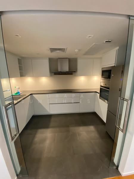 Somkid Gardens, Bangkok, Ploenchit, Lumphini, Pathum Wan, Bangkok, 3 Bedrooms, 251 sqm, Condo For Sale, by Orapa Sumetheesirisakul, 500244462 - DDproperty.com