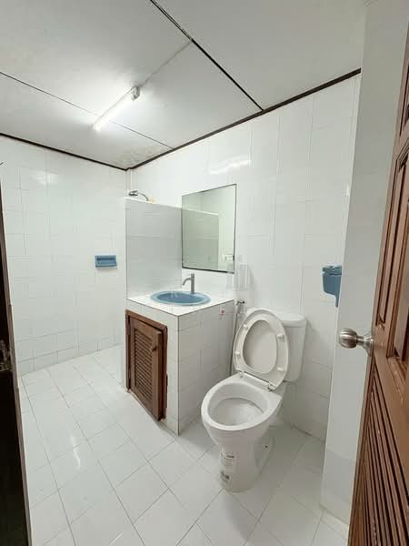 3-BR House, Bangkok, Lat Phrao, Lat Phrao, Bangkok, 3 Bedrooms, 204 sqm, Single Detached House For Sale, by Orapa Sumetheesirisakul, 500244470 - DDproperty.com