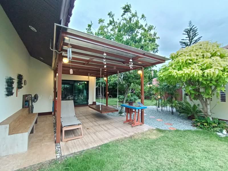 undefined, Chon Buri (Pattaya), Huai Yai, Bang Lamung (Pattaya), Chon Buri (Pattaya), 2 Bedrooms, 200 sqm, Single Detached House For Sale, by Valen Lokunpai , 500244482 - DDproperty.com