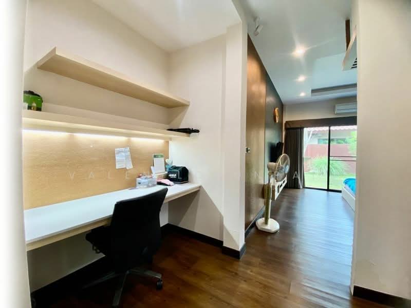 undefined, Chon Buri (Pattaya), Huai Yai, Bang Lamung (Pattaya), Chon Buri (Pattaya), 2 Bedrooms, 200 sqm, Single Detached House For Sale, by Valen Lokunpai , 500244482 - DDproperty.com