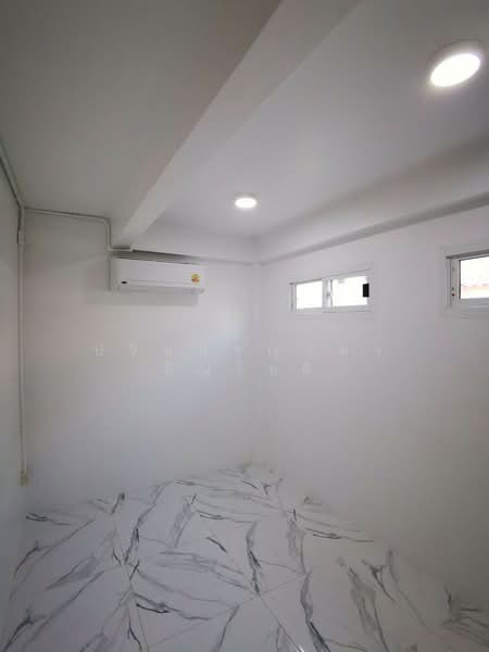 House Ladprao 48, Bangkok, Samsen Nok, Huai Khwang, Bangkok, 3 Bedrooms, 170 sqm, Single Detached House For Rent, by ปรินทร์ญาดา ชิณโชติ, 500244485 - DDproperty.com