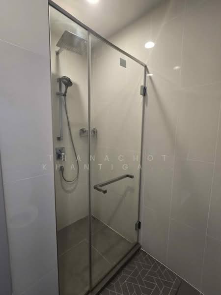 Oka Haus Sukhumvit 36, Bangkok, 3399 Rama 4 Road, Khong Tan, Khlong Toei, Bangkok, 2 Bedrooms, 50 sqm, Condo For Sale, by Thanachot Khantigamongun, 500244506 - DDproperty.com