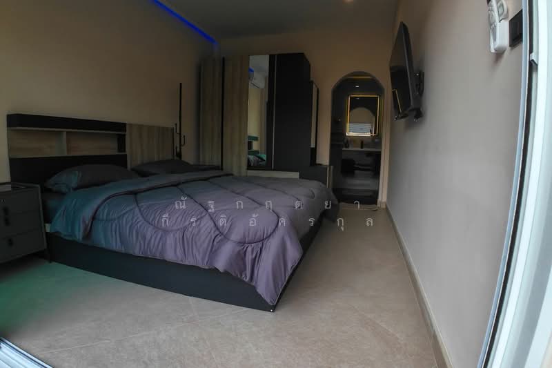 The Grand Jomtien Pattaya Beach : เดอะ แกรนด์ จอมเทียน พัทยา บีช, ชลบุรี, 555/1465 หมู่ที่ 12, หนองปรือ, บางละมุง, ชลบุรี, 260 ตร.ม., คอนโด ขาย, โดย ณัฐกฤตยา กีรติอัครกุล, 500244717 - DDproperty.com