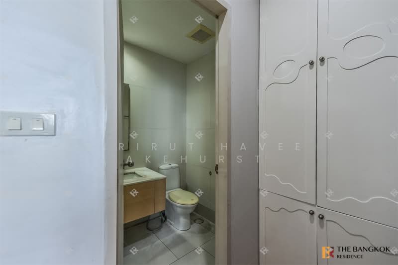 Villa Ratchatewi, Bangkok, 83 Phayathai Road, Thanon Phaya Thai, Ratchathewi, Bangkok, 1 Bedroom, 44 sqm, Condo For Sale, by Sirirut Havee Akehurst, 500244723 - DDproperty.com