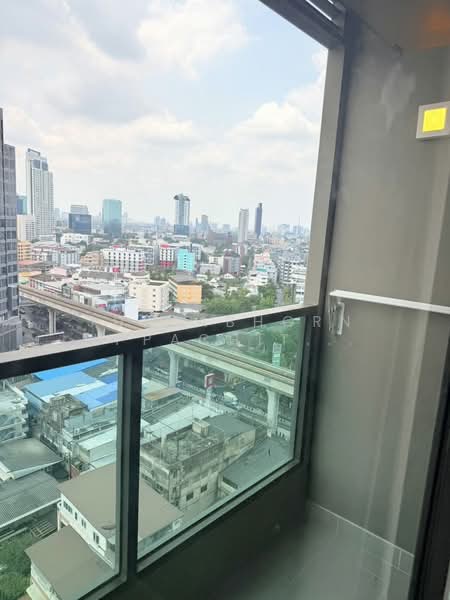 Lumpini Park Phahon 32, Bangkok, Phahonyothin Road (Soi 32), Chan Kasem, Chatuchak, Bangkok, 1 Bedroom, 29 sqm, Condo For Rent, by Juthabhorn Uppachit (Amy), 500244742 - DDproperty.com