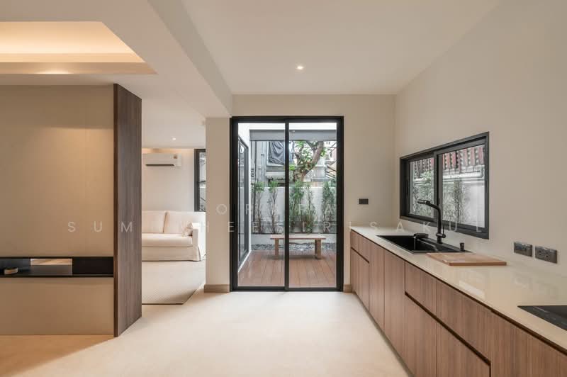 3-BR Semi-detached House, Bangkok, Samsen Nai, Phaya Thai, Bangkok, 3 Bedrooms, 205 sqm, Semi-Detached House (Twin House) For Sale, by Orapa Sumetheesirisakul, 500244758 - DDproperty.com