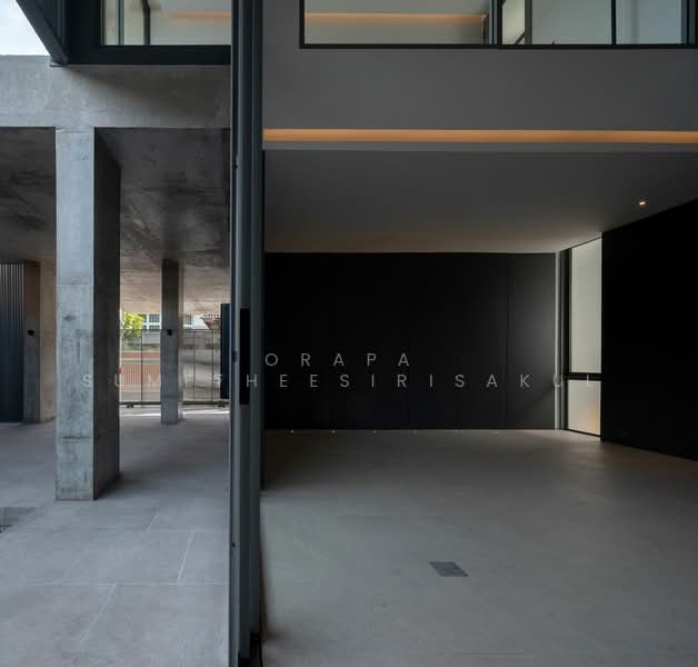 4-BR House, Bangkok, Khlong Tan Nua, Watthana, Bangkok, 4 Bedrooms, 587 sqm, Single Detached House For Sale, by Orapa Sumetheesirisakul, 500244766 - DDproperty.com