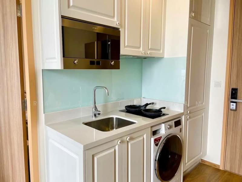 Noble BE33, Bangkok, 19 Soi Sukhumvit 33, Khlong Tan Nua, Watthana, Bangkok, 1 Bedroom, 35 sqm, Condo For Rent, by Ramita  Theptham, 500244804 - DDproperty.com