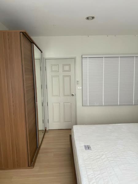 Life @ Sathorn 10, Bangkok, 48 Soi Sathorn 10, Sathorn Road, Silom, Bang Rak, Bangkok, 1 Bedroom, 41 sqm, Condo For Rent, by Ramita Theptham, 500244809 - DDproperty.com