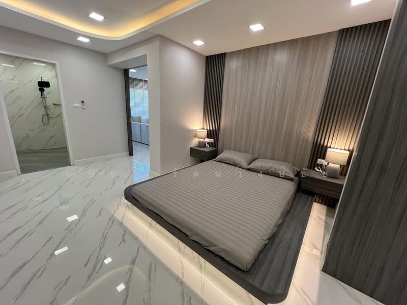 ทำเล MRT สุทธิสาร ซ.รัชดา 18 ให้เช่าทาวน์โฮมหลังใหญ่ หลังมุม ตกแต่งใหม่ สวย ครบครัน พร้อมอยู่ ทำเลดี, กรุงเทพ, รัชดาภิเษก, สามเสนนอก, ห้วยขวาง, กรุงเทพ, 300 ตร.ม., ทาวน์เฮ้าส์ ให้เช่า, โดย บุษบา รัตนวงษ์ชัย, 500244817 - DDproperty.com