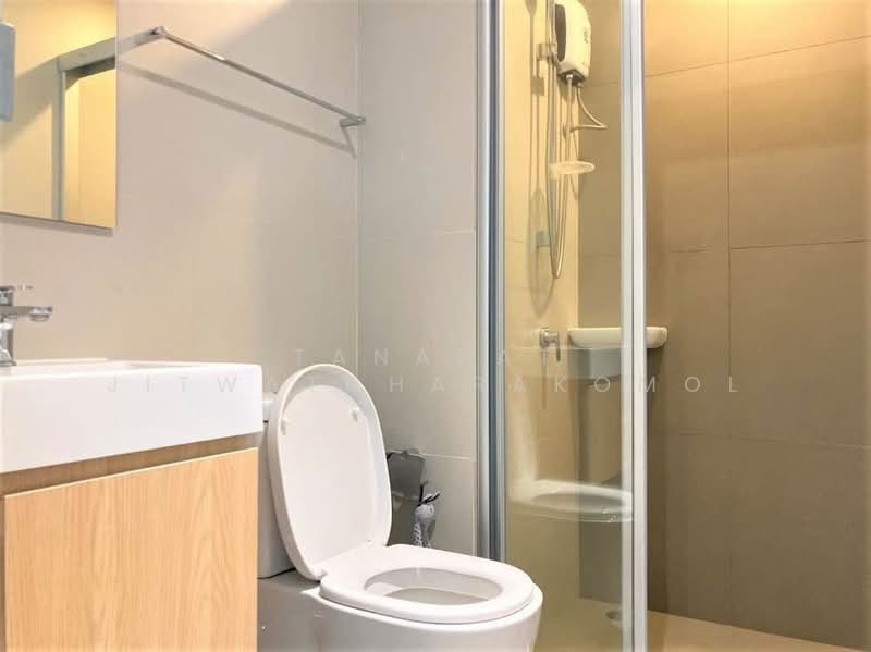 Lumpini Suite Phetchaburi-Makkasan, Bangkok, 1515 Phetchaburi Rd, Makkasan, Ratchathewi, Bangkok, 2 Bedrooms, 41 sqm, Condo For Rent, by Tanapat Jitwatcharakomol, 500244827 - DDproperty.com