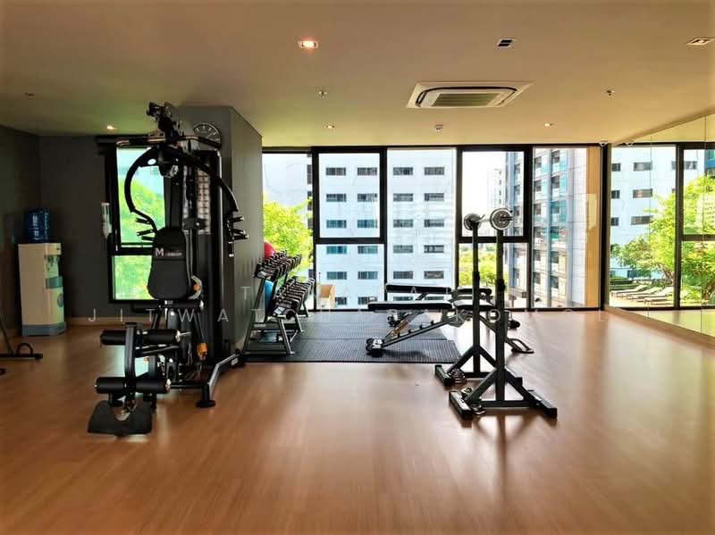 Lumpini Suite Phetchaburi-Makkasan, Bangkok, 1515 Phetchaburi Rd, Makkasan, Ratchathewi, Bangkok, 2 Bedrooms, 41 sqm, Condo For Rent, by Tanapat Jitwatcharakomol, 500244827 - DDproperty.com