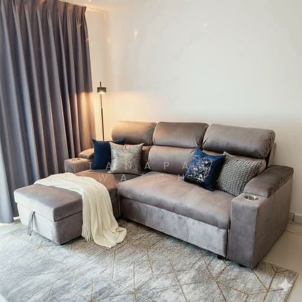 The Clover Thonglor Residence, Bangkok, Soi Sukhumvit 55, Khlong Tan Nua, Watthana, Bangkok, 2 Bedrooms, 71 sqm, Condo For Rent, by Tanapat Jitwatcharakomol, 500244897 - DDproperty.com