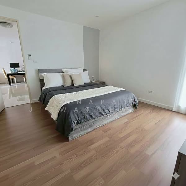 The Clover Thonglor Residence, Bangkok, Soi Sukhumvit 55, Khlong Tan Nua, Watthana, Bangkok, 2 Bedrooms, 71 sqm, Condo For Rent, by Tanapat Jitwatcharakomol, 500244897 - DDproperty.com