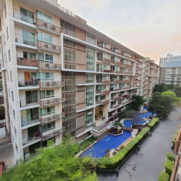 The Clover Thonglor Residence, Bangkok, Soi Sukhumvit 55, Khlong Tan Nua, Watthana, Bangkok, 2 Bedrooms, 71 sqm, Condo For Rent, by Tanapat Jitwatcharakomol, 500244897 - DDproperty.com