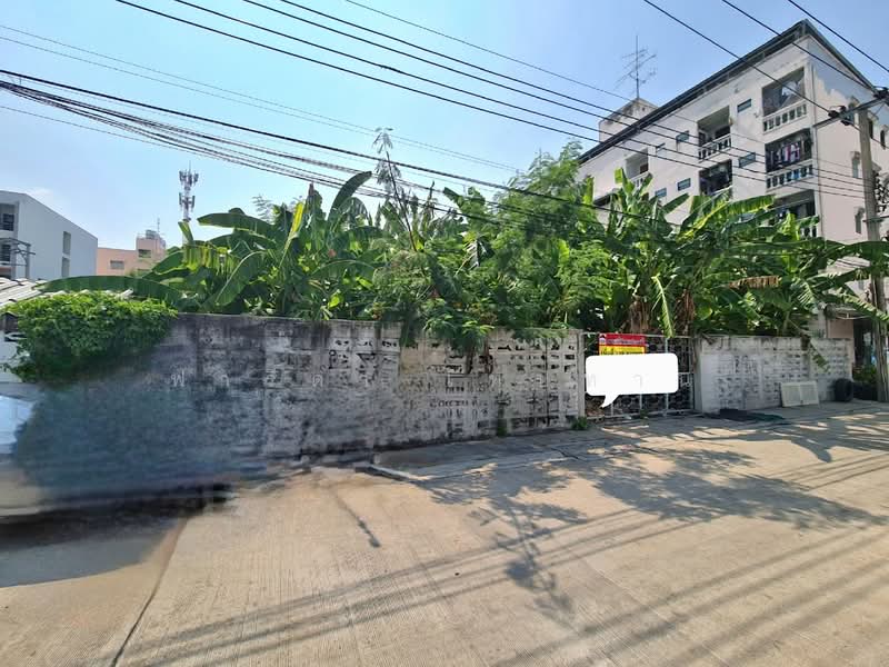Land for sale in Ladprao, Soi Mahatthai, 139 sq.wa., near the Yellow Line BTS., Bangkok, ลาดพร้าว, Wang Thonglang, Wang Thonglang, Bangkok, , 556 sqm, Land For Sale, by Fareeda Thaipatan, 500244967 - DDproperty.com