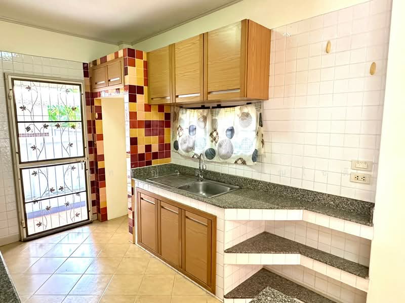 Parkway Chalet Ramkhamhaeng, Bangkok, 103 Ramkhamhaeng Road, Min Buri, Min Buri, Bangkok, 3 Bedrooms, 250 sqm, Single Detached House For Rent, by ปรินทร์ญาดา ชิณโชติ, 500244974 - DDproperty.com