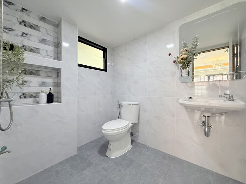 Praphawan Home Rom Klao 1, Bangkok, Suwinthawong Road, Saen Sab, Min Buri, Bangkok, 4 Bedrooms, 200 sqm, Single Detached House For Sale, by นภัสศรณ์ วงศ์สินไทยกร (นันท์), 500244986 - DDproperty.com