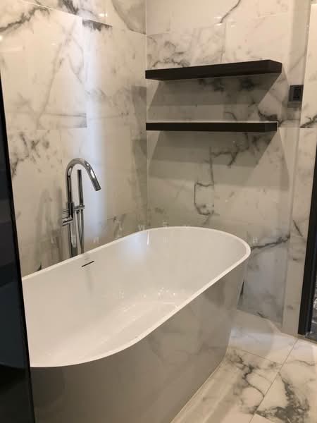 168 Sukhumvit 36, Bangkok, 168 Soi Sukhumvit 36, Khong Tan, Khlong Toei, Bangkok, 1 Bedroom, 37 sqm, Condo For Sale, by ไพลิน เลิศวัฒนมงคล, 500245038 - DDproperty.com