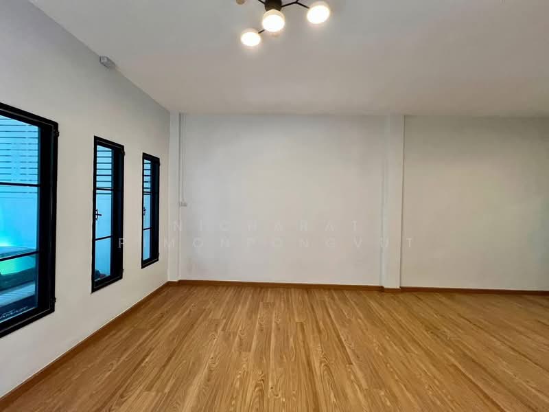 Bangbon1, Bangkok, Bang Bon, Bang Bon, Bangkok, 4 Bedrooms, 200 sqm, Townhouse For Sale, by NICHARAT PIMONPONGVUT, 500245048 - DDproperty.com