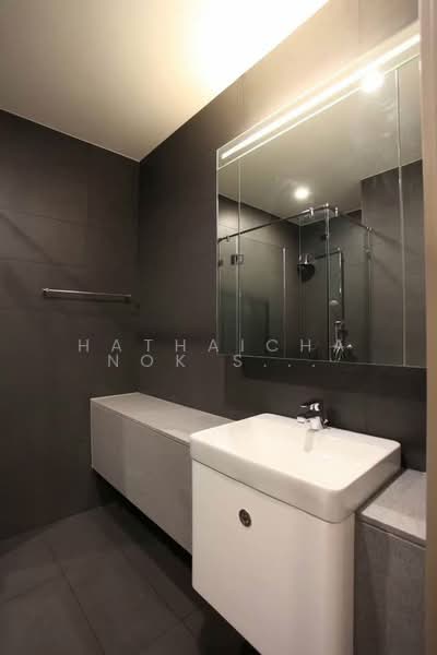 Noble Ploenchit, Bangkok, 1035 Ploenchit  Road, Lumphini, Pathum Wan, Bangkok, 2 Bedrooms, 95 sqm, Condo For Rent, by Hathaichanok Saenset, 500245049 - DDproperty.com