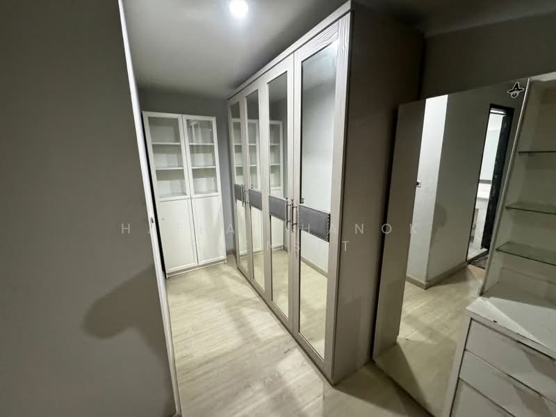 Le Cosi Ekamai 28, Bangkok, Sukhumvit, Khlong Tan Nua, Watthana, Bangkok, 3 Bedrooms, 144 sqm, Condo For Rent, by Hathaichanok Saenset, 500245053 - DDproperty.com