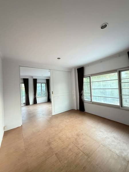 Urban Sathorn, Bangkok, Ratchaphruek Road, Bang Chak, Phasi Charoen, Bangkok, 3 Bedrooms, 300 sqm, Townhouse For Rent, by Airada Parasarn, 500245085 - DDproperty.com