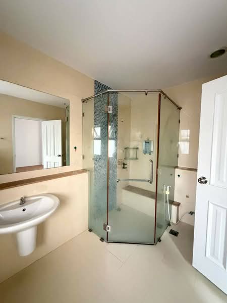 Urban Sathorn : หมู่บ้านเออร์เบิน สาทร, กรุงเทพ, ถนนราชพฤกษ์, บางจาก, ภาษีเจริญ, กรุงเทพ, 300 ตร.ม., ทาวน์เฮ้าส์ ให้เช่า, โดย Airada Parasarn, 500245085 - DDproperty.com