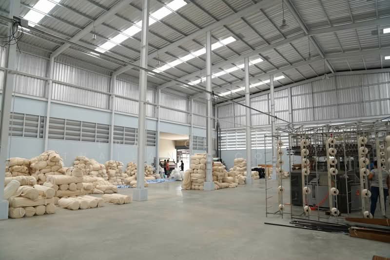 ทอผ้า สภาพใหม่ พร้อมใช้งาน, Samut Sakhon, Tha Mai, Krathum Baen, Samut Sakhon, , 2,000 sqm, Office Space For Sale, by ERA Holding (Thailand) Co., Ltd., 500245119 - DDproperty.com