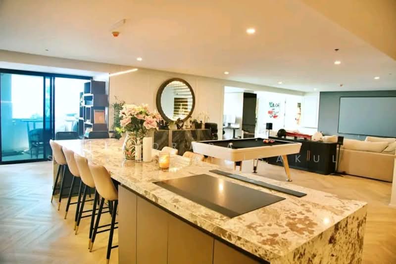 Fifty Fifth Tower, Bangkok, 84 Soi Sukhumvit 55, Sukhumvit Road, Khlong Tan Nua, Watthana, Bangkok, 4 Bedrooms, 275 sqm, Condo For Sale, by Orapa Sumetheesirisakul, 500245136 - DDproperty.com